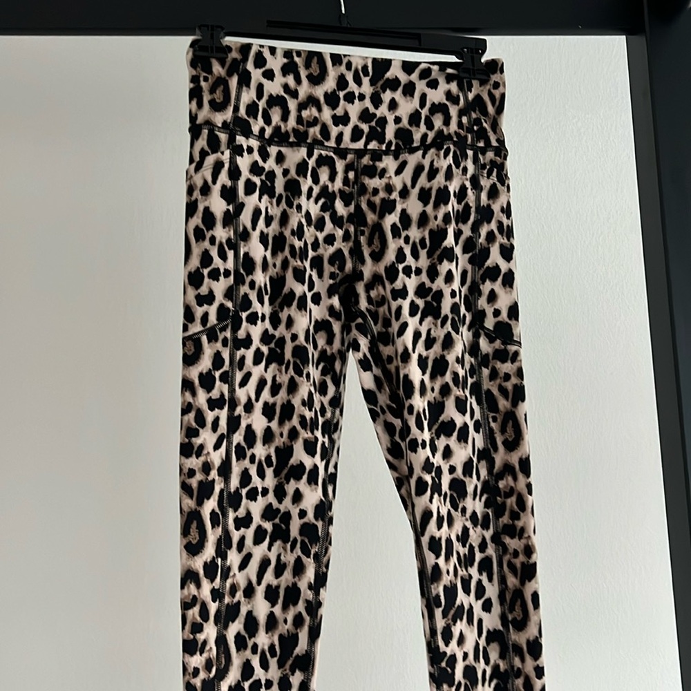 Victoria’s Secret Knockout Leggings